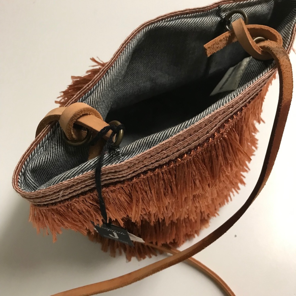 Exquisite J woven Raffia bag